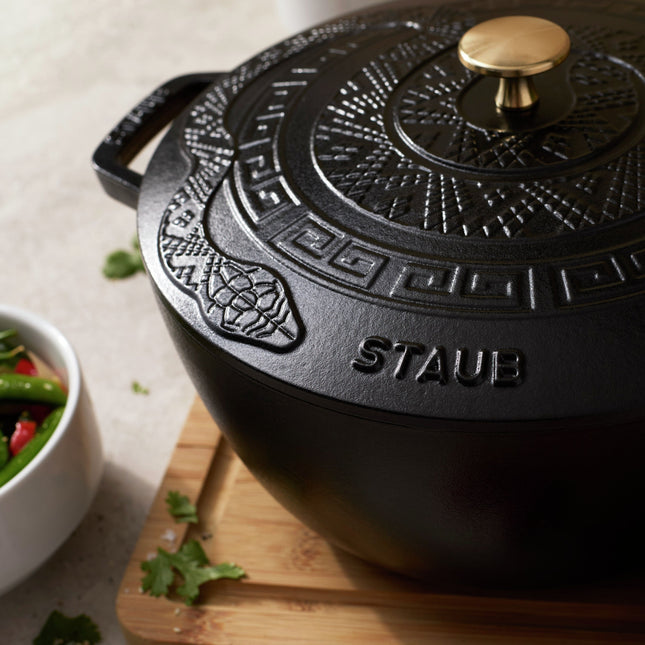 STAUB La Cocotte 4.8 L Cast Iron Round Essential French Oven With Snake Lid, Black